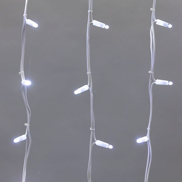 Гирлянда светодиодная Бахрома (Айсикл) 5,6x0,9м 240 LED БЕЛЫЙ белый каучук 3,3мм IP67 постоянное свечение 230В нужен блок 315-001 NEON-NIGHT